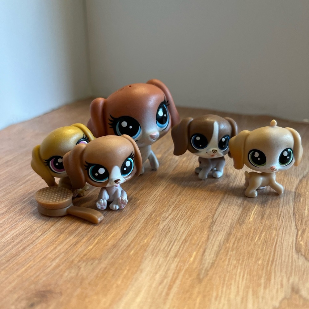 Littlest Pet Shop dog family